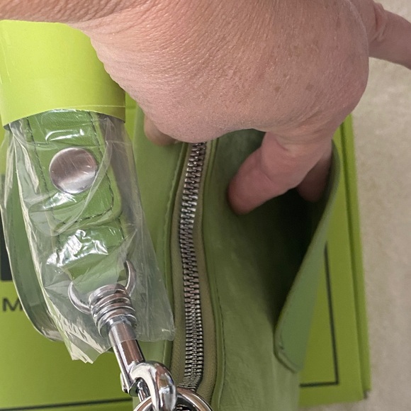 NWT Milanchiva Green suede shoulder bag - Picture 9 of 9